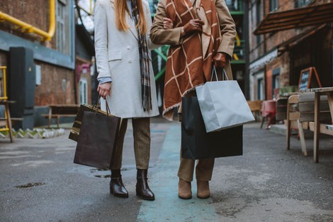 Der Black Friday ist ein Tag voller aufregender Möglichkeiten und unglaublicher Angebote, der mit der richtigen Vorbereitung und einer klugen Einkaufsstrategie zu einem wahren Fest für Schnäppchenjäger werden kann