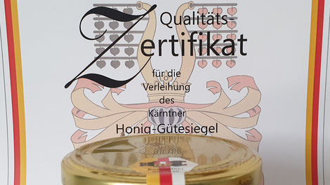 Kostengünstige Laboruntersuchung: Das Zertifikat bestätigt die Qualität des Honigs