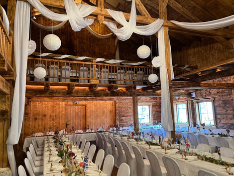 hochzeit location mieten oberbayern Dorfstadl Bad Bayersoien