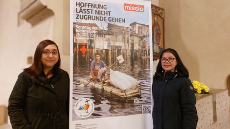 Carol Daria (links) und Jocelyn Aquiatan berichteten in Nürnberg im Rahmen des Monats der Weltmission von der Situation auf den Philippinen. Foto: Bernd Buchner