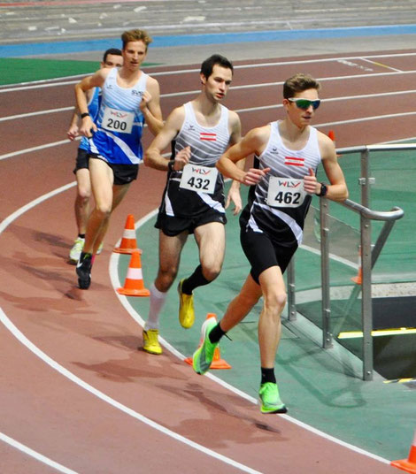 Max Pfeifer hier direkt vor seinem team2012.at-Kollegen Lukas Max (Foto zVg Olaf Brockmann/fb)