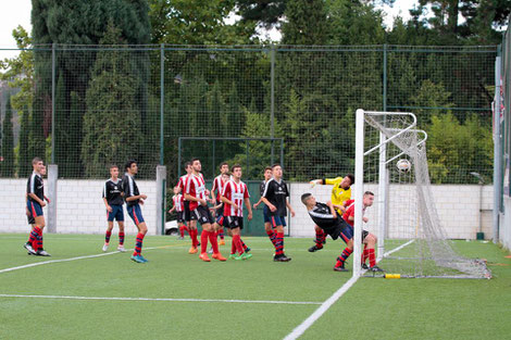 Imagen de uno de los goles conseguidos por el Juvenil en su último encuentro ante el Santa María. Foto: Aitor Burgoa.