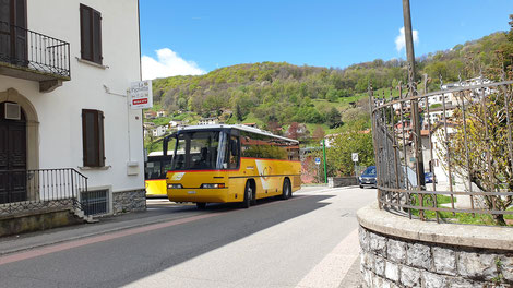 Am Dorfeingang von Arogno endet die herrliche Busfahrt