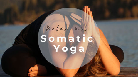 Somatic Yoga – achtsame Bewegung und Entspannung am See bei Your Timeout