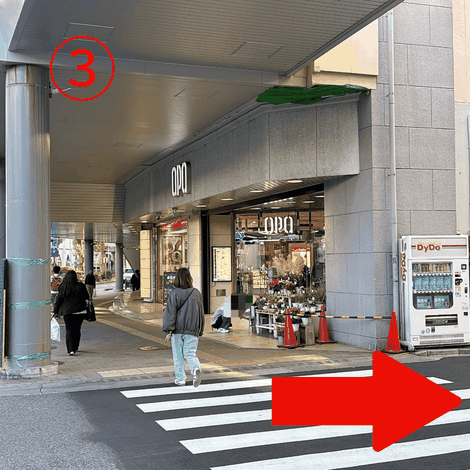 占いサロン ベルテーンに行く道順③ オーパの手前の道を曲がる