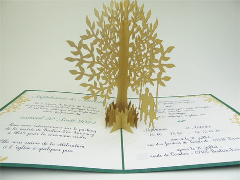 Faire part mariage pop-up amoureux sur la balançoire suspendue à un arbre en 2D couleur vert et or personnalisable