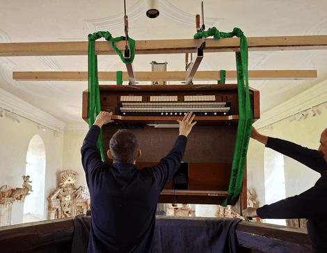 Die Orgel, die bisher in der Krypta in Banz stand, wurde nun an den Veitsberg gebracht. Foto: Svenja Lange