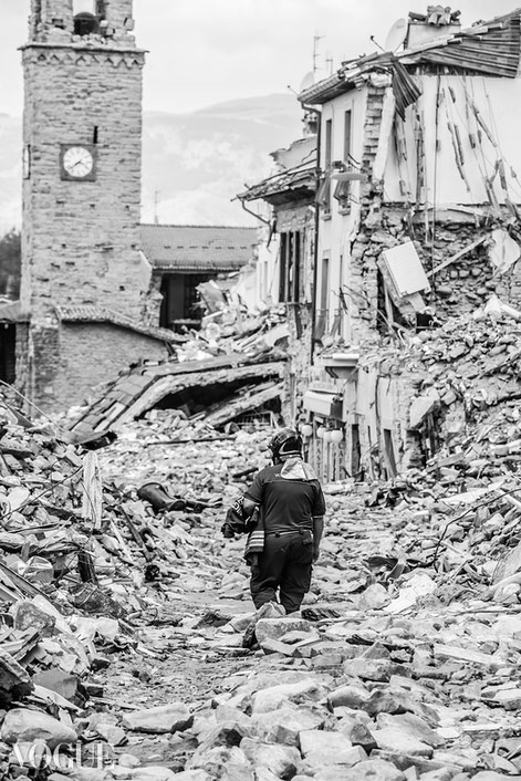 "WORDLESS", Amatrice - Terremoto Centro Italia: Per Non Dimenticare ~ PhotoVogue Italia by VOGUE. © Luca Cameli Photographer