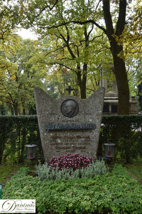 Ehrengrab von Nico Dostal am Salzburger Kommunalfriedhof