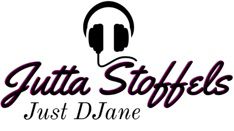 DJane Jutta ist Musik-Profi für Hochzeiten und Events in Düren, Aachen, Euskirchen und Jülich.