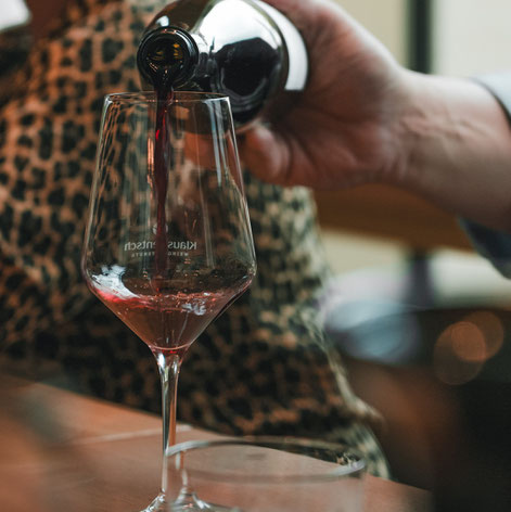 Weinprobe beim bestprämierten Winzer