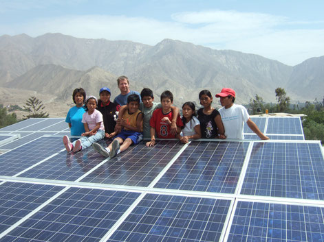 Solaranlage zur Versorgung eines Kinderheims bei Lima / Peru