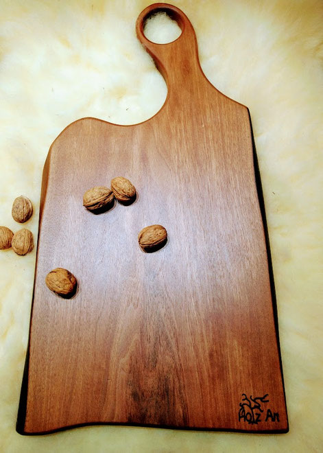 Anrichtebrett aus Nussbaum