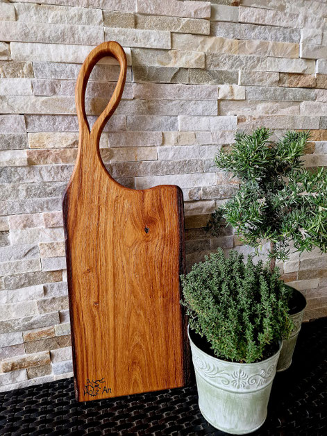 Anrichtebrett mit Griff