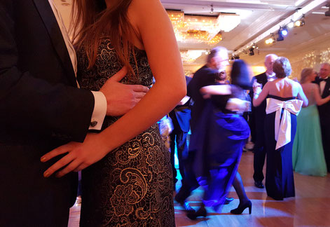 Bild: Luxus Manschettenknöpfe, Ball der Wirtschaft in Berlin, Wirtschaftsball, Festball, Walzer, Cufflinks, Hotel Intercontinental Berlin