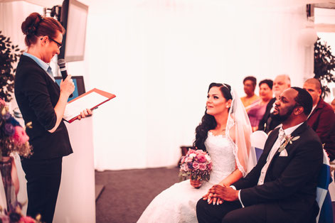 Traurednerin Heidelberg Freie Trauung Heidelberg deutsch-amerikanische Hochzeit