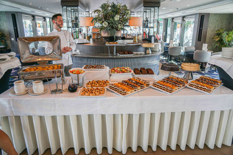 High Tea VIVA Cruises VIVA ONE