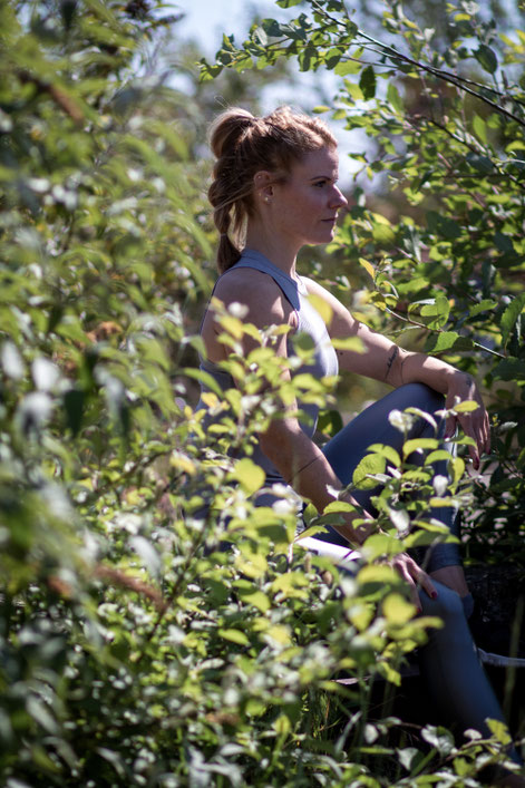 Stephanie Bock Yogapose Mental Training Outdoor Personaltrainer