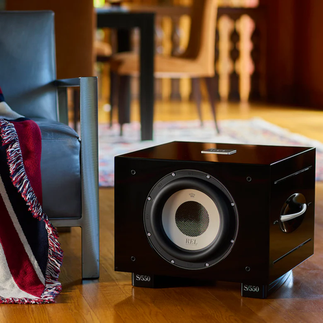 REL S550 in schwarz ohne Grill