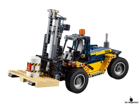 Im Paket Lego 42079 sind 592 Einzelteile enthalten.