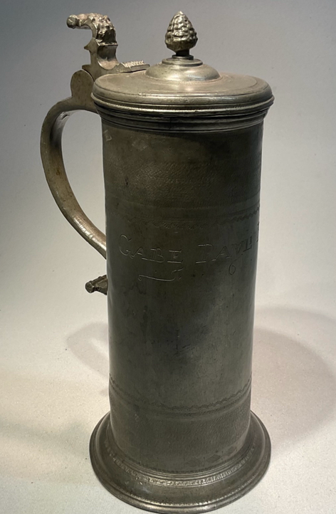 Deckelkanne Hermannstadt dat.1685, Höhe 28 cm.