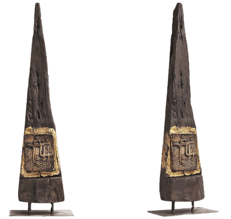 Péndulo  escultura con base de metal,  técnica mixta: madera, gres, hojilla de oro