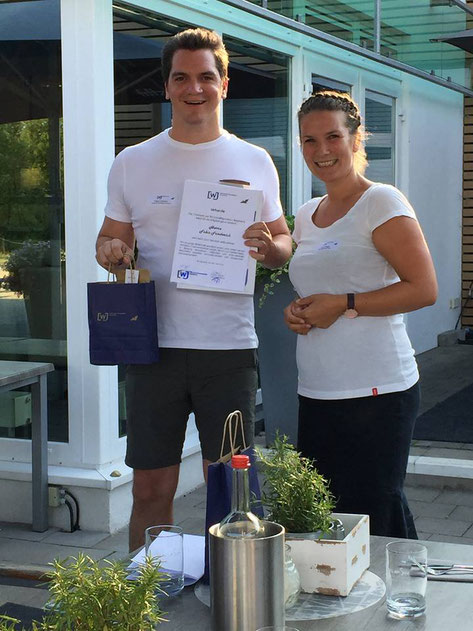 Fabio Friedrich erhält WJ Urkunde von Katrin Krüger
