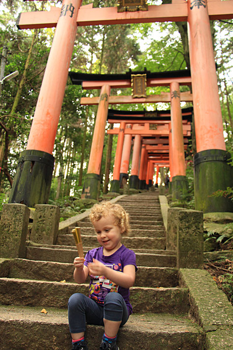 Kyoto - 5 Family Friendly Hikes - Hiking the Fushimi Inari Shrine in Kyoto
