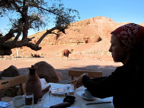 Frühstück in der Feynan Eco Lodge