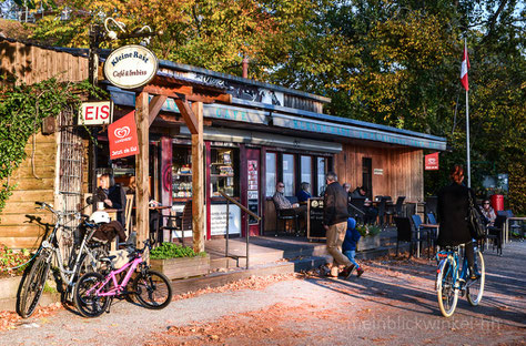 Elbe Kiosk Café Herbst Fahrrad Kaffeetrinken Hamburgh