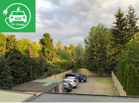 Kostenloser Hotel‑Kaiser Parkplatz in Mönchengladbach‑Rheydt: Stellplätze für PKW und Transporter, direkt am Hoteleingang