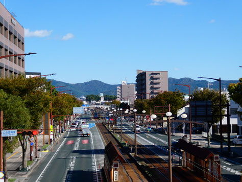 市電が走る豊橋の町並