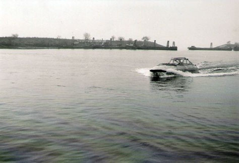 Rumpffahrt des Tragflächenbootes, klein - Lürssen - Foto: Lürssen-Werft