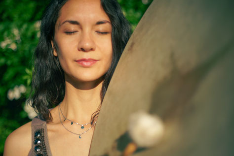 Julia Vuong schamanische heilung selbstheilung Blockaden lösen gesistige heilung beziehungsn heilen schamanismus köln düsseldorf nrw online bonn