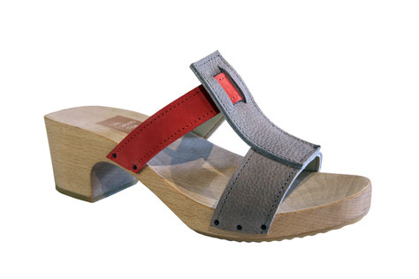 sandale d'été modèle kim, réalisé à la main et sur mesure par isa, maître artisan, des sabots d'isa