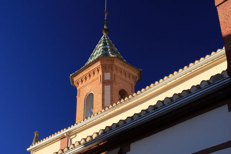 Detail of the church of Güevéjar