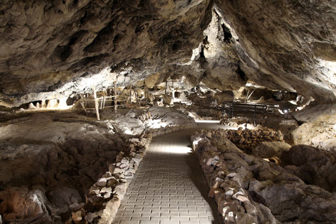 The cave Las Ventanas in Piñar