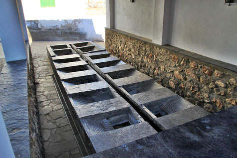 The washing sinks in Jorairátar