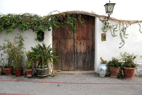 Charming street view in Chite