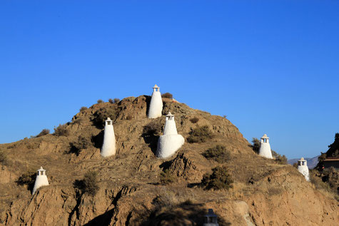 The chimneys of the cave houses (Benalúa)