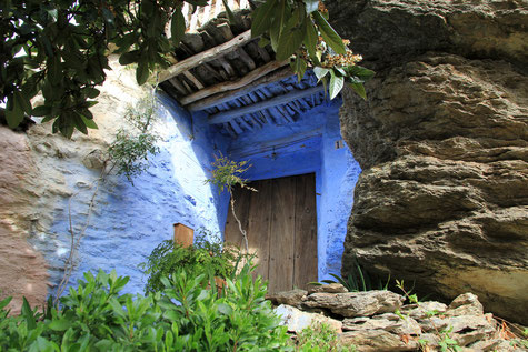 A colored house in Atalbéitar