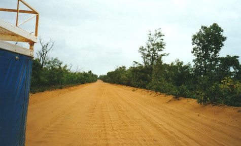 Auf der Lakefield Road