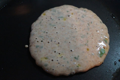 Pancake-Teig mit frischen Kräutern