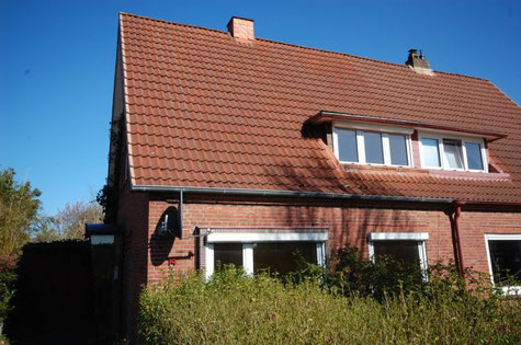 Dieses Reihenhaus in einer ruhigen Wohngegend in Heide wurde durch uns verkauft.