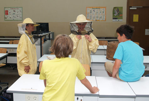 Lehrstunden über Bienen und Imkerei am JMF- Gymnasium Burglengenfeld