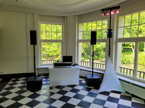 DJ-Setup für Hochzeit auf Schloss Eulenbroich