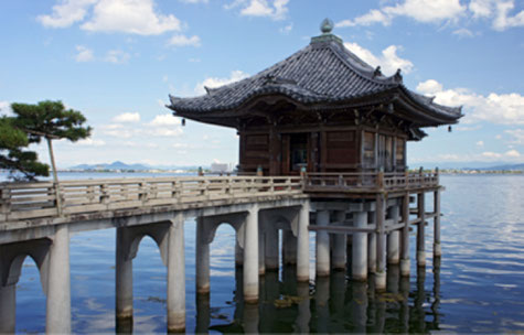 堅田　満月寺「浮見堂」