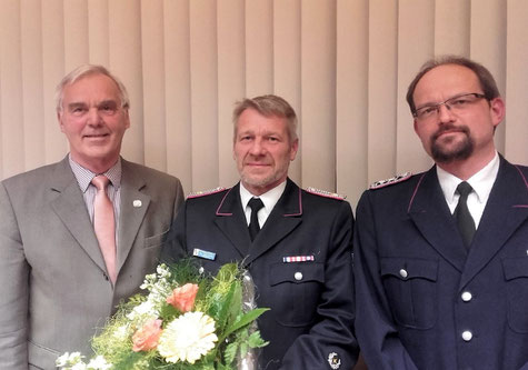 Bürgermeister Hans-Heinrich-Barnick, Hans-Jürgen Schnoor u. Bernd Hoffmann