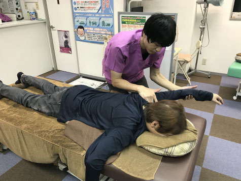 肩こりの施術