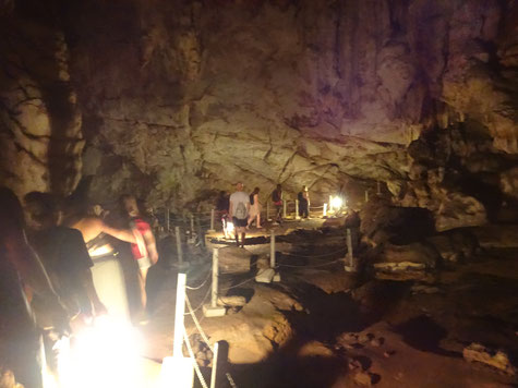 Der Rundgang im Inneren der Höhle